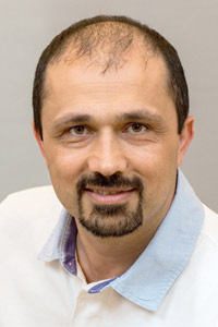 Dr. med. Mojtaba Sadeghi